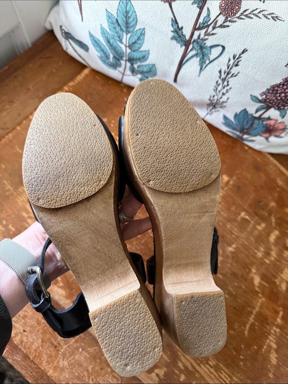 Rachel Comey Black Leather buckle sandals with Wooden Heel 8.5 - Picture 6 of 6